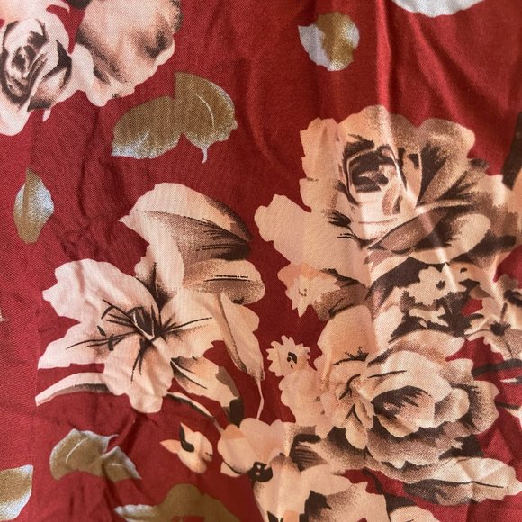 Size Medium * MS Basic Red Floral Dress - Picture 3 of 6